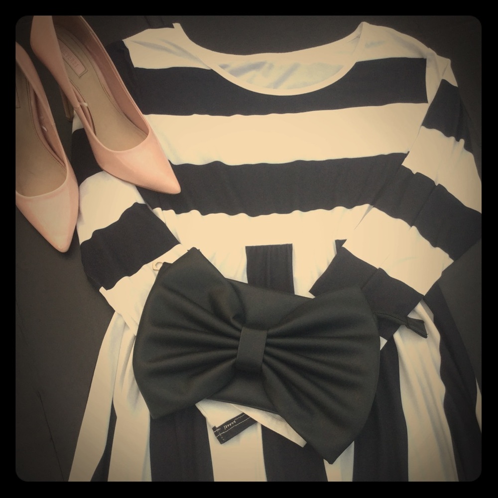 Black and white striped dress ⚫️⚪️⚫️⚪️